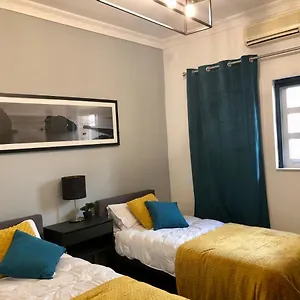 Desert Rose Quiet House 3km Away From Airport Accommodatie bij particulieren